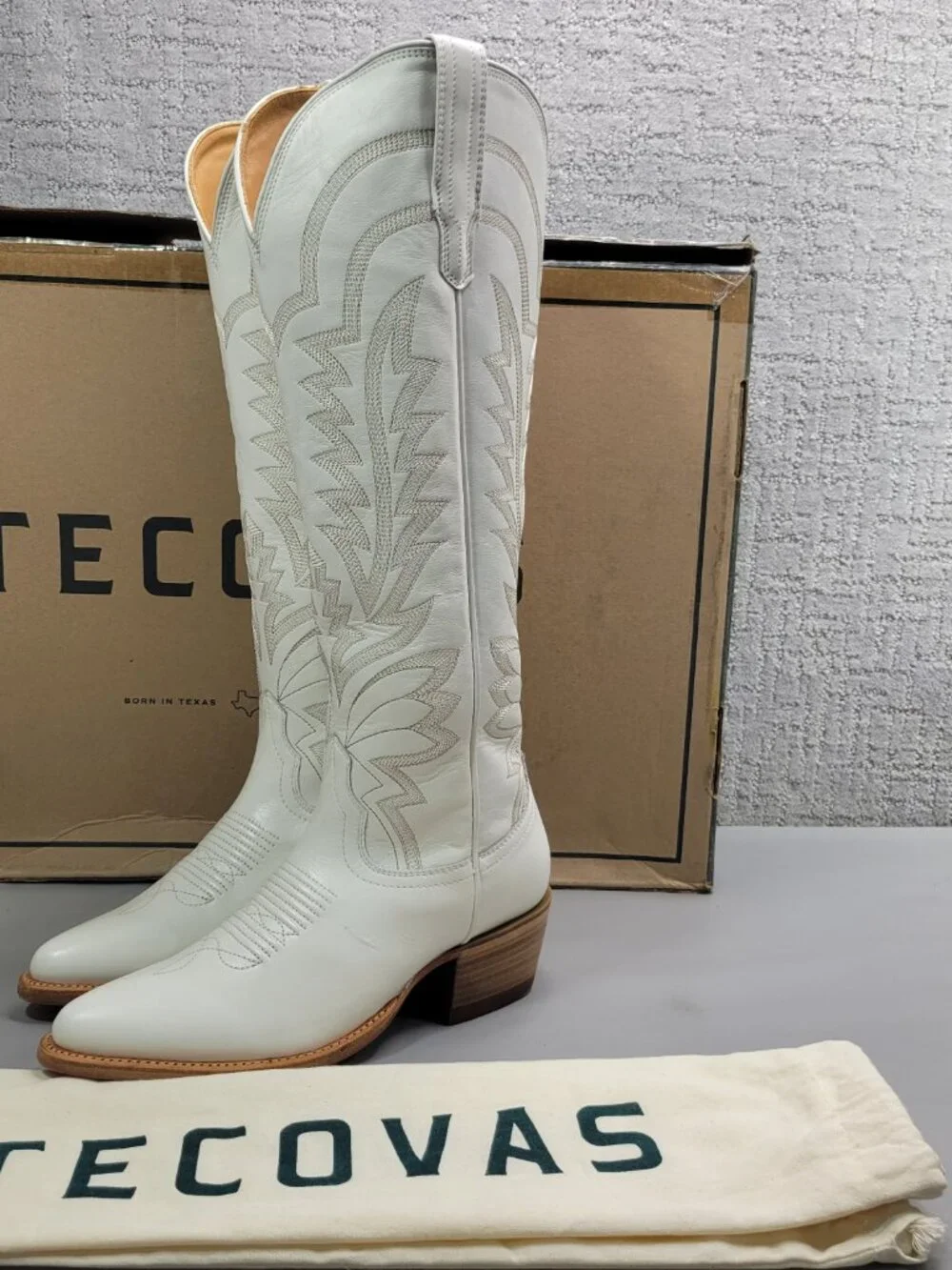 Tecovas The Abby Women's Size US 7.5B Snow Cowhide Cowgirl Boots.
